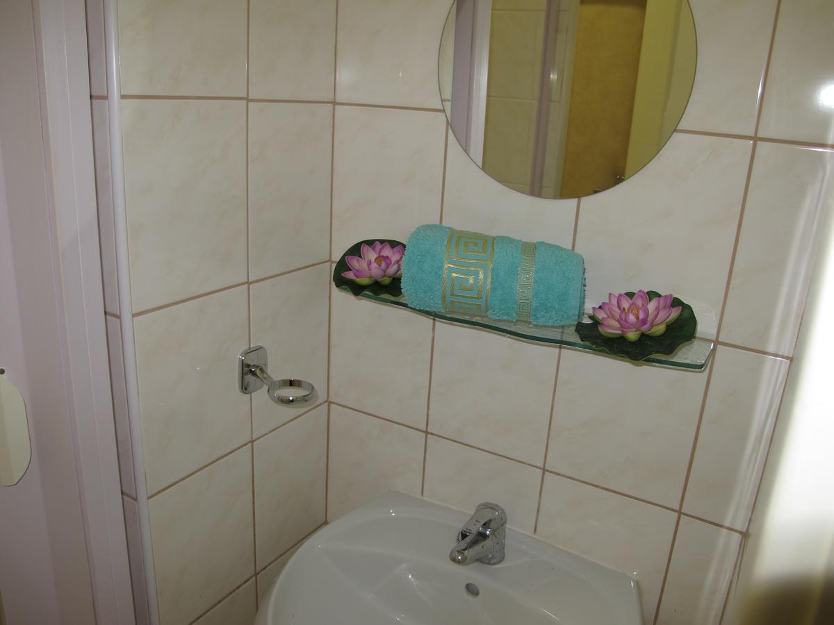 نزل براغفي آل سيزونز هوستيل المظهر الخارجي الصورة